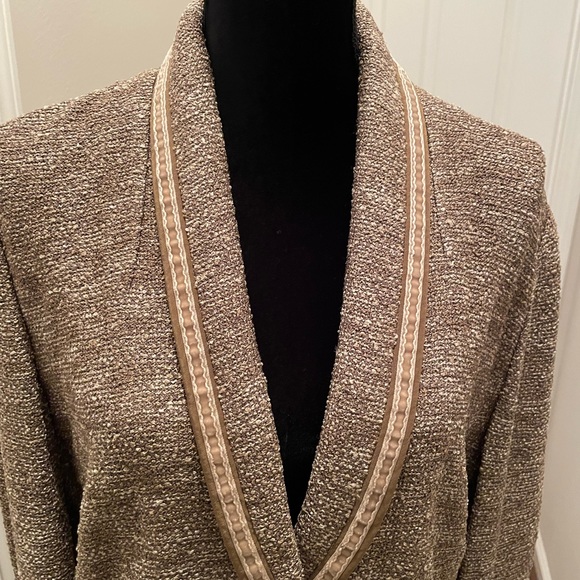 St. John Collection - Picture 4 of 9